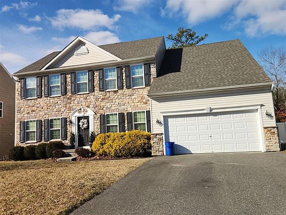 3rd image of 9 Mutineer Ave