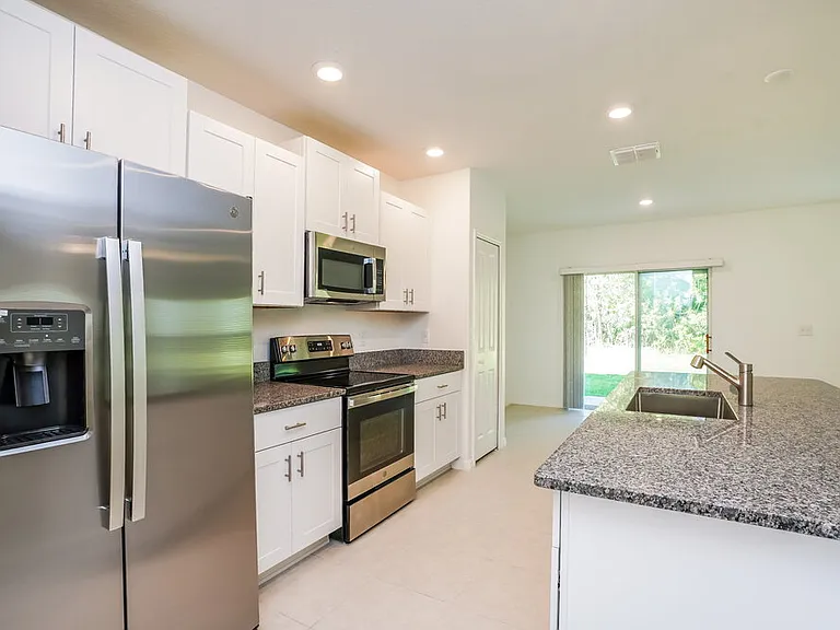7308 Spring Snowflake Ave — Photo 10