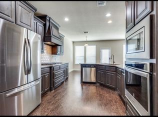 5601 Salt Springs Dr, Fort Worth, TX 76179