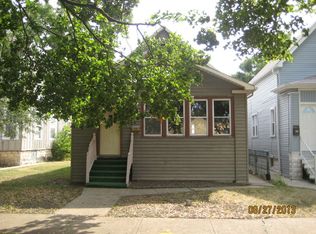 21 N 8th Ave, Maywood, IL 60153