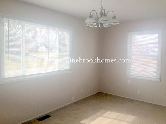 2nd image of 300 N Elm Ave