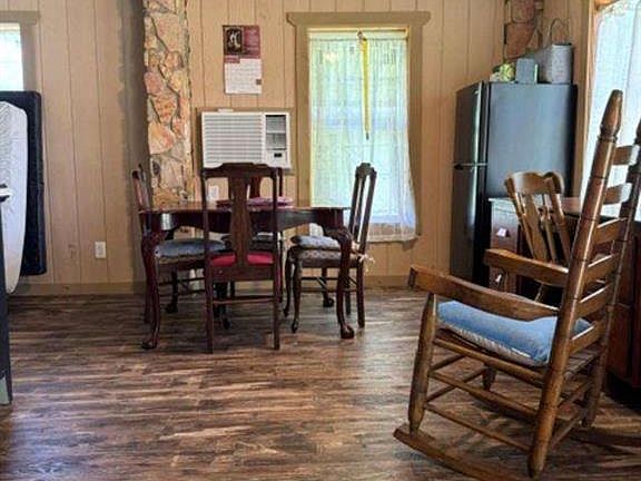 3rd image of 520 County Road 459