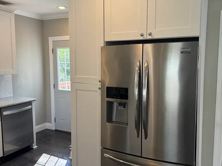 2527 Valley Ave — Photo 10