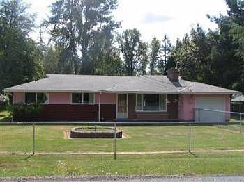 2nd image of 4612 152nd St E