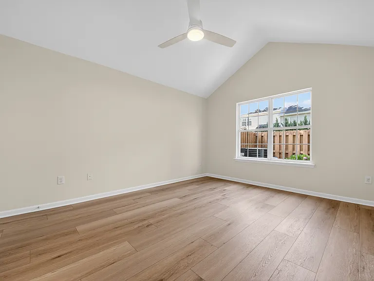 8911 Bryant Field Cir — Photo 12