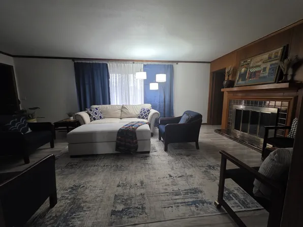 7110 Brentwood Rd, Nichols Hills, OK 73116