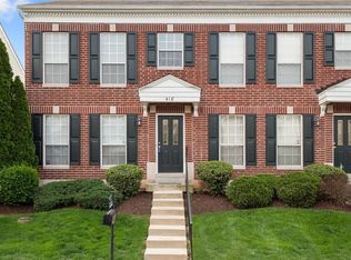 418 Parkview Place Dr, Ballwin, MO 63021