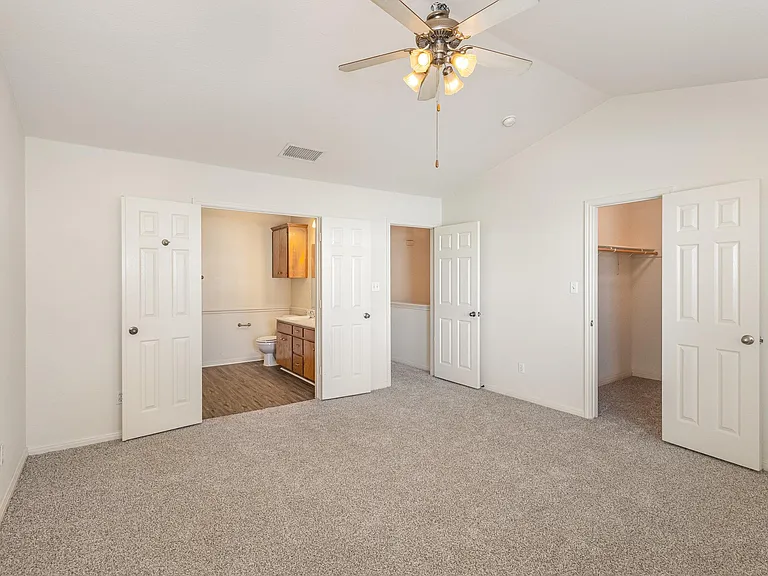 2215 Dry Creek Dr #611 — Photo 9
