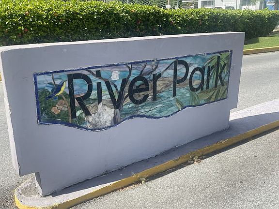 2nd image of Condominio River Park
