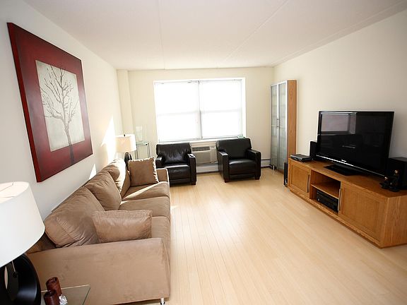 5th image of 3044 3rd Ave APT 4C