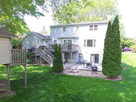 5th image of 612 Cambridge Dr