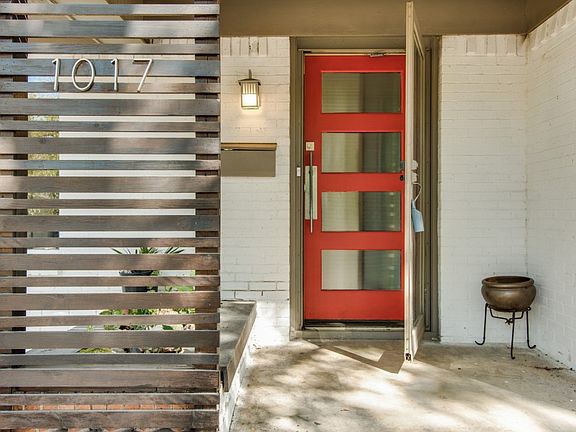 4th image of 1017 E Alan Ave