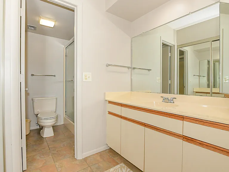 20 Plantation Dr #101 — Photo 19