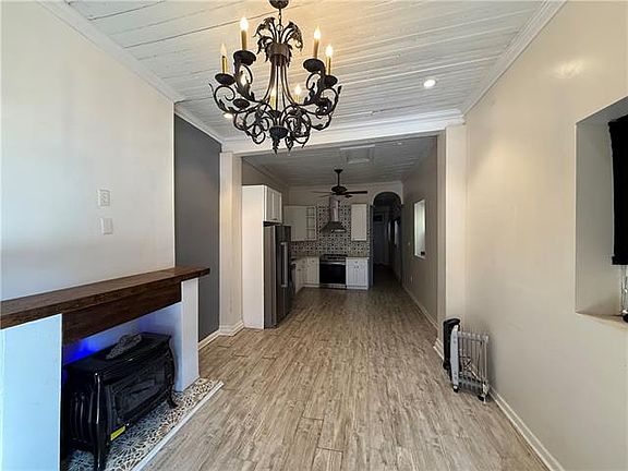 2nd image of 2717 Philip St