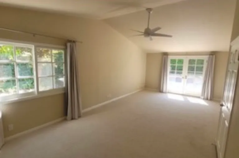 5901 Valerie Ave — Photo 18