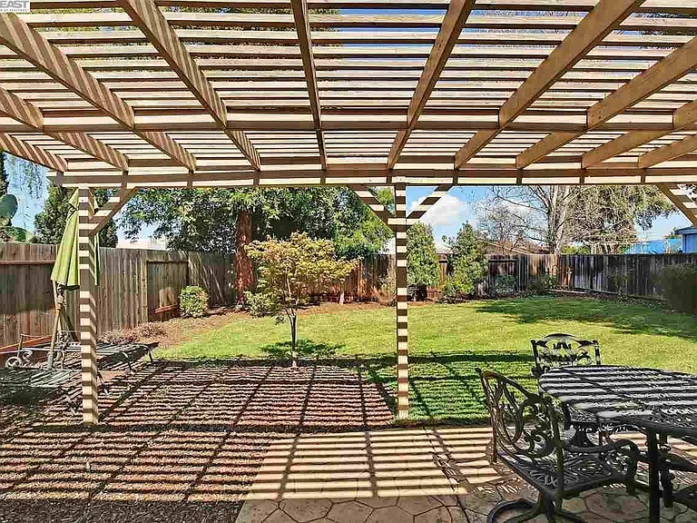 1234 Heather Ln — Photo 20