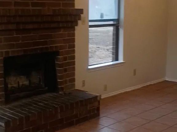 3rd image of 4107 Lennox APT 1