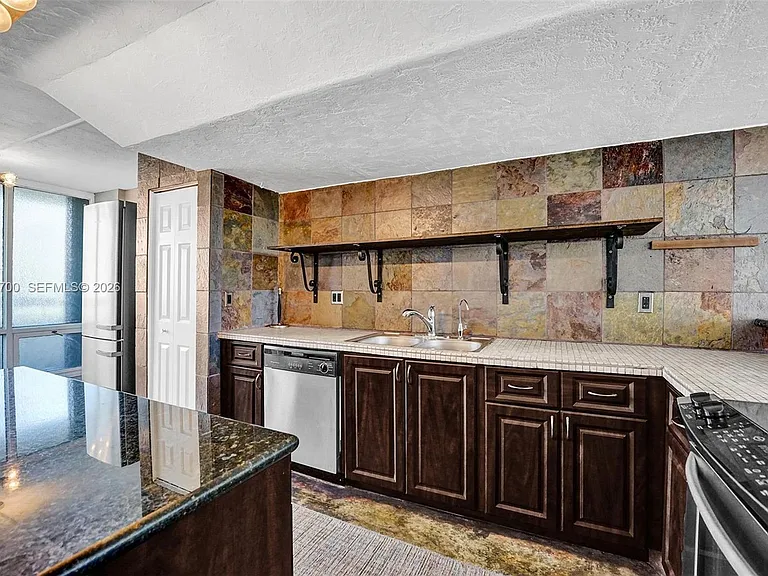 1401 S Federal Hwy #216 — Photo 8