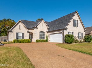 2841 Guernsey Cv, Nesbit, MS 38651