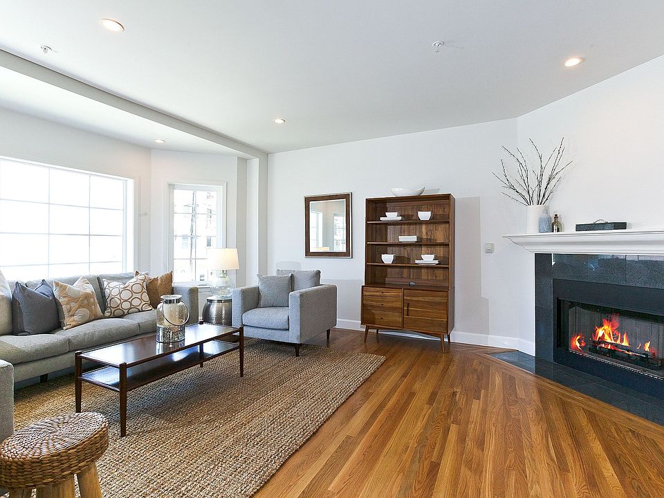 1st image of 330 2nd Ave #1
