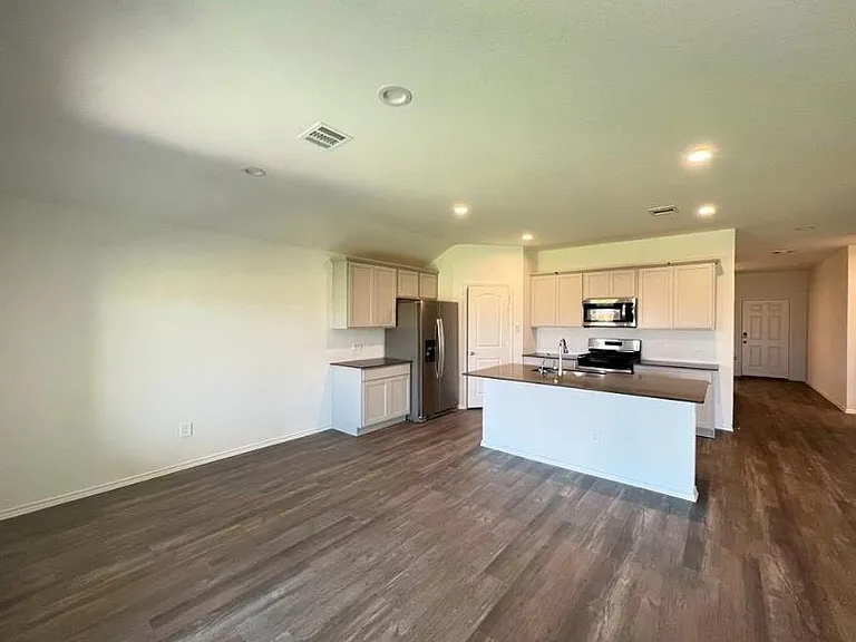 5037 Almond Terrace Dr — Photo 9