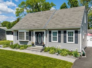 128 Laurelwood Dr, New Bedford, MA 02745
