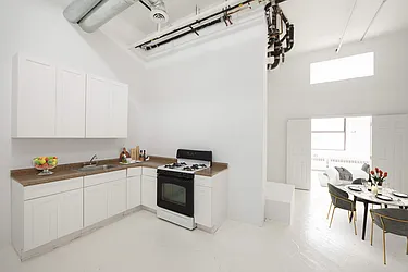 Rented by R New York