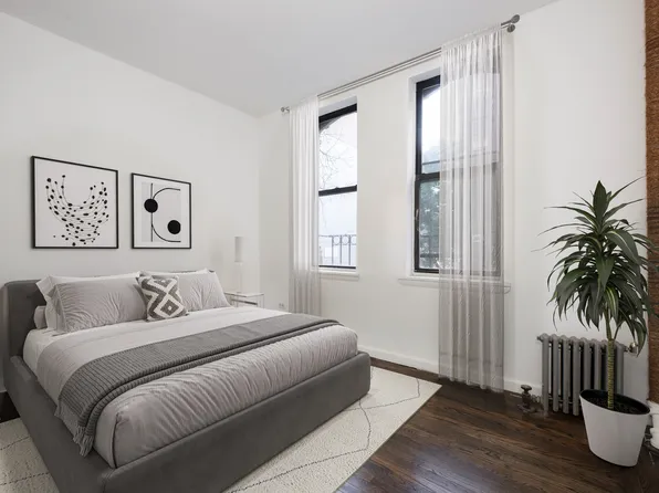 341 West 45th Street image 1 of 14