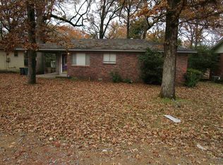 906 Country Club Rd, Sherwood, AR 72120