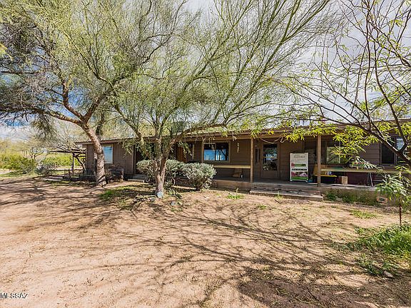 2nd image of 10825 N Coyote Ln