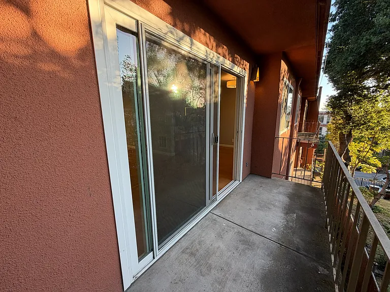 94 Bayo Vista Ave #305 — Photo 17