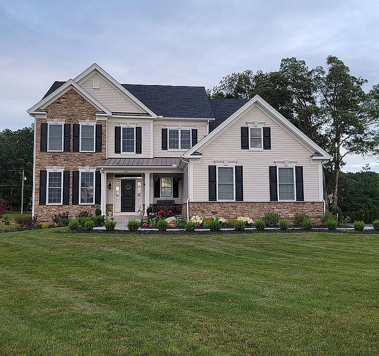 1st image of 120 Longmeadow Dr