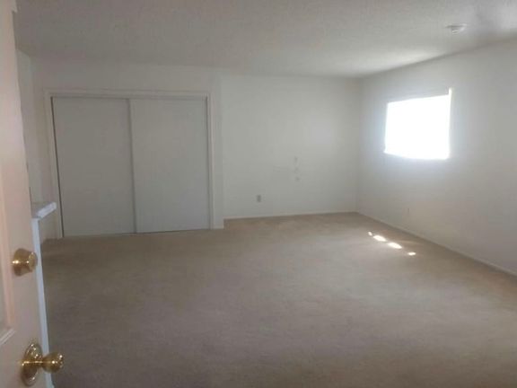 3rd image of 6434 Balboa Blvd #105