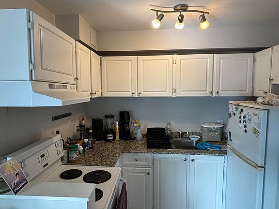 4th image of 2365 W 5th Ave #302