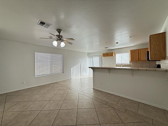 5th image of 404 Anna Cir Unit B