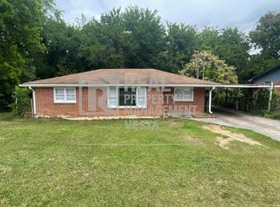 1373 Williamson Rd, Macon, GA 31206