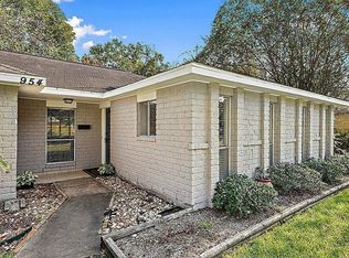 954 Redway Ln, Houston, TX 77062