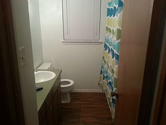 4th image of 1709 Meadow Oak St