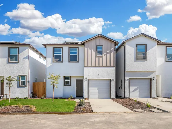 1012 Buena Vista Lane, Hanford, CA 93230