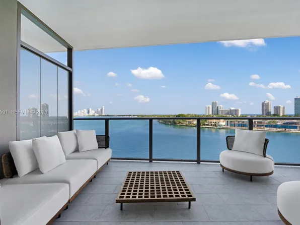 1135 103rd St #Ph4, Bay Harbor Islands, FL 33154