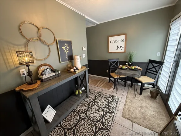 12522 E 15th Pl, Tulsa, OK 74128