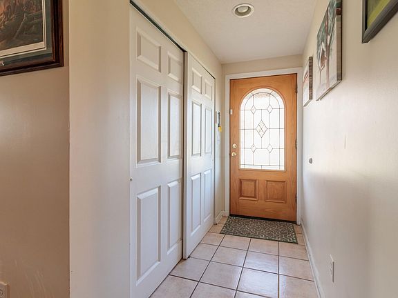 3rd image of 1619 Stouder Dr