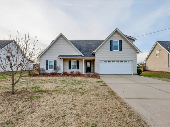 710 Fleming Farms Dr, Murfreesboro, TN 37128