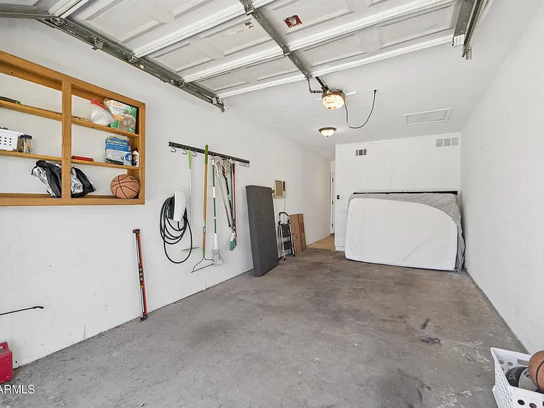 3615 S Margo Dr — Photo 32