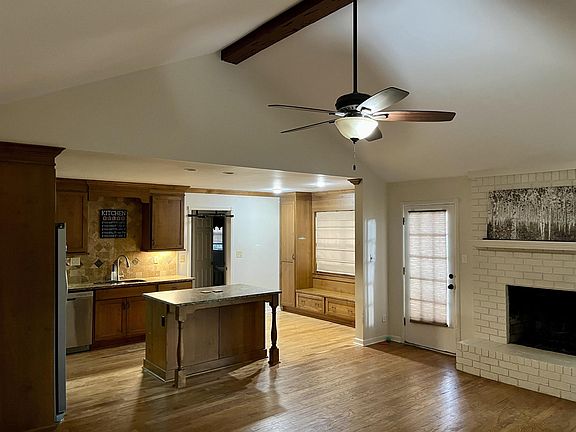 5th image of 8003 Sunny Creek Dr
