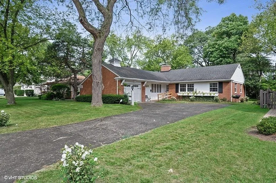 2602 Greenleaf Ave photo 1