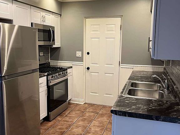 2nd image of 7171 175th St APT 3D