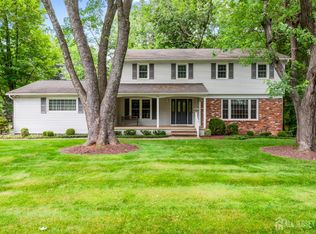 19 Redcoat Dr, East Brunswick, NJ