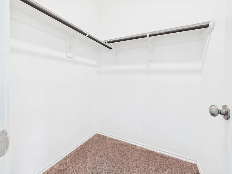 1300 Winding Willow Dr — Photo 14