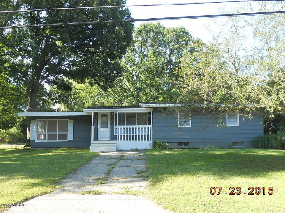 1st image of 1740 Vinecroft St NW
